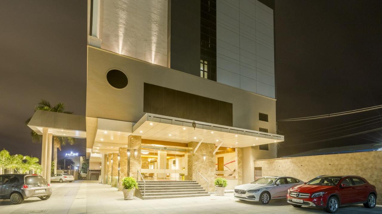 Sai International Hotel Davanagere Exterior photo